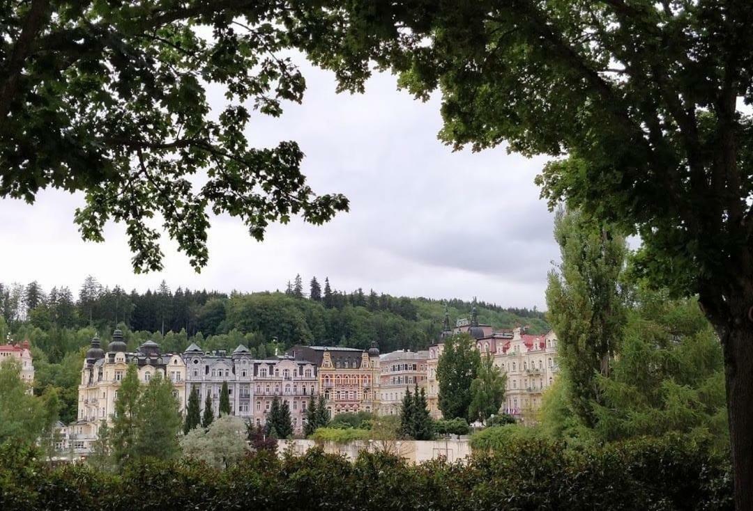 Central Marienbad Apartaments Buitenkant foto